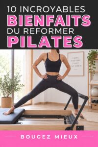 Séance de Pilates Reformer avec une femme âgée de 30 à 50 ans qui se concentre sur ses mouvements.