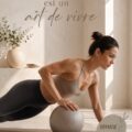 Femme engagée dans une séance de fitness à domicile